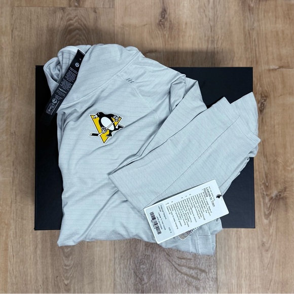 NWT Men's Pittsburgh Penguins Lululemon Vapor License to Train Hoodie Medium - Picture 7 of 7